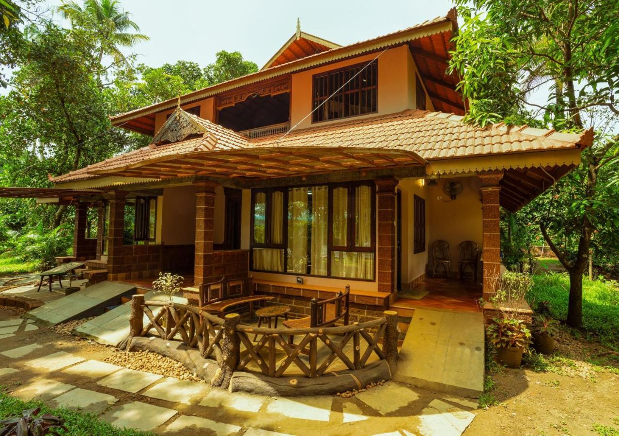 Neelambari Resorts Urakam Exterior foto